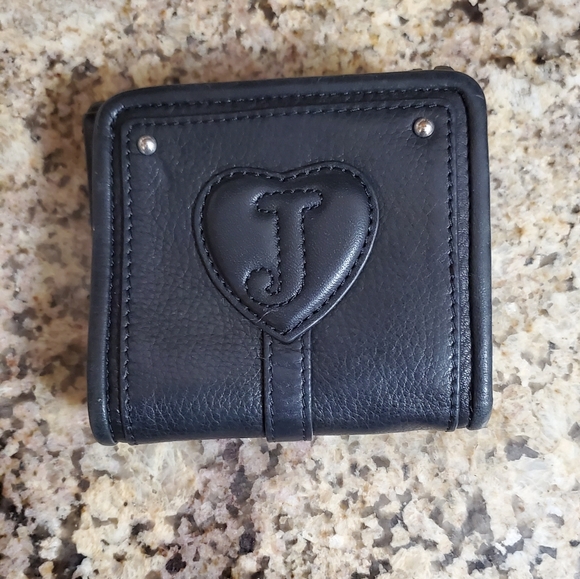 Juicy Couture Leather Wallet - Picture 4 of 5